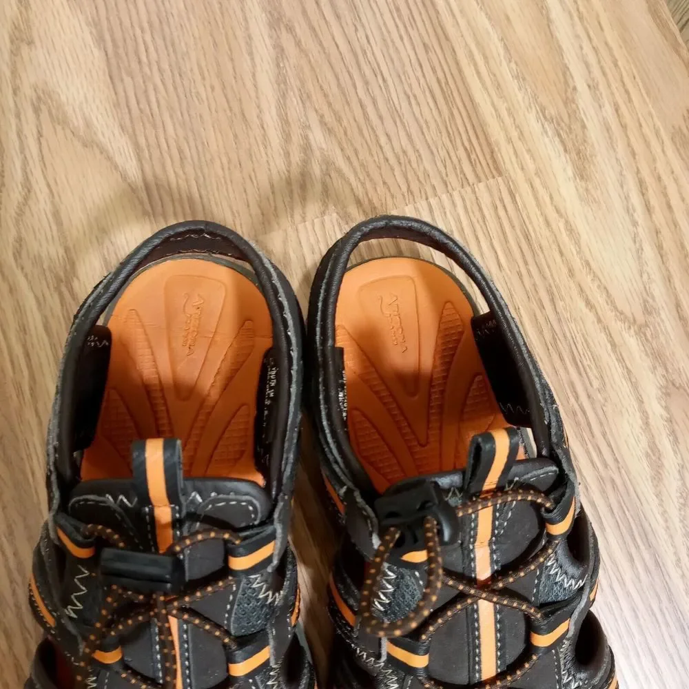 Arizona Jeans Co. Boys Sz 1 EU 32 Slingback Sandal Shoe Sneaker Closed Toe Brown